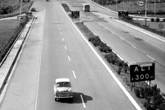 Autostrade del sole. Rome-naples. Rome. 1964. (Photo by: Touring Club Italiano/Marka/Universal Images Group via Getty Images)